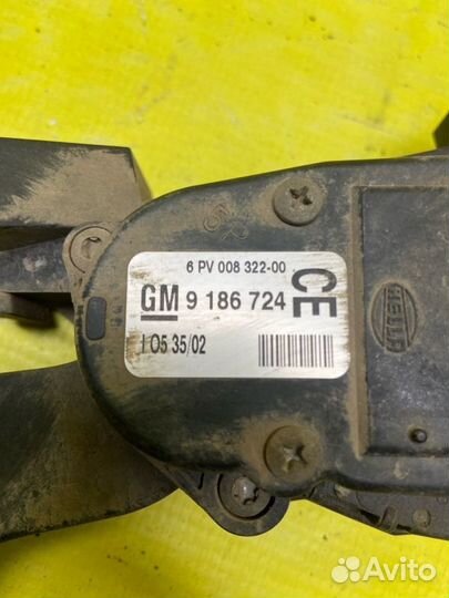 Педаль газа Opel Vectra C Z18XE 2002