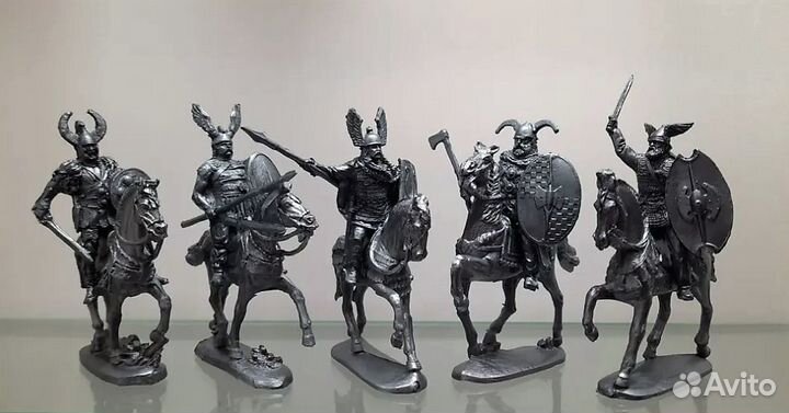 Набор из 5 фигур/Конные Кельты/Солдатики