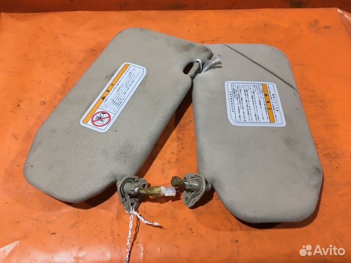 Козырек Nissan Cima GF50