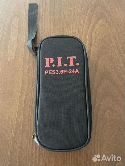 Акамуляторная отвертка