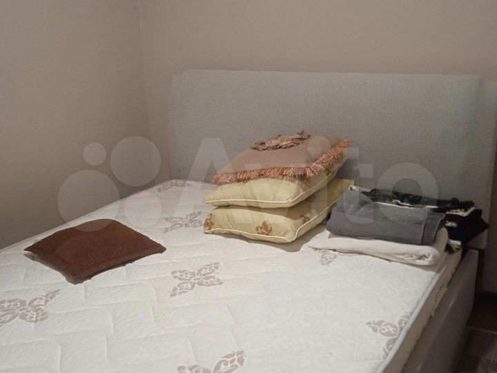 2-к. квартира, 100 м², 1/2 эт.