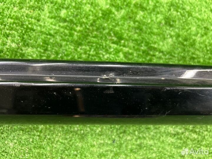 Накладка на порог наружная правая Hyundai Staria