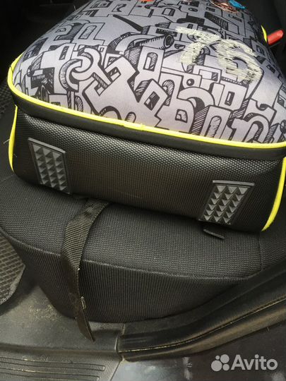 Рюкзак школьный