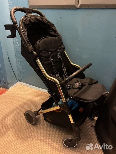 Прогулочная коляска carello