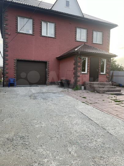 Коттедж 231 м² на участке 8 сот.