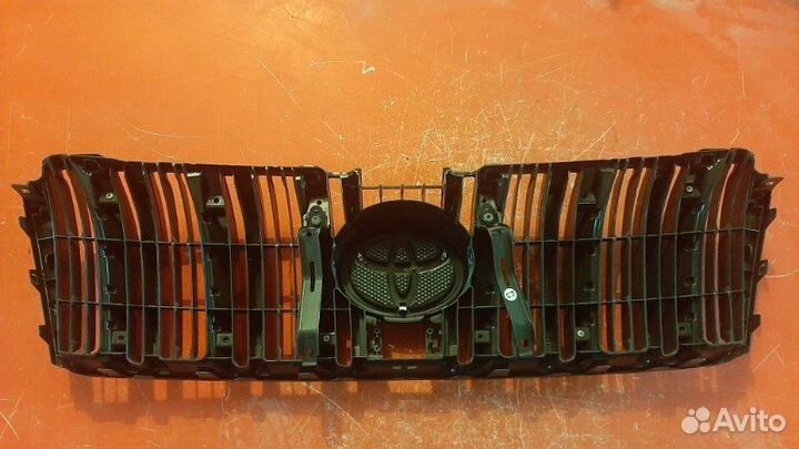 Решетка радиатора Toyota Land Cruiser Prado 150