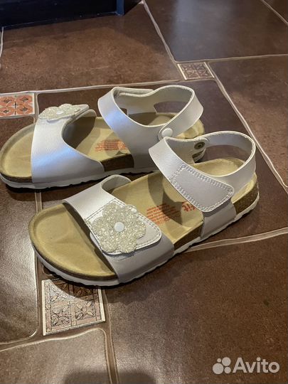 Сандалии для девочки р.37