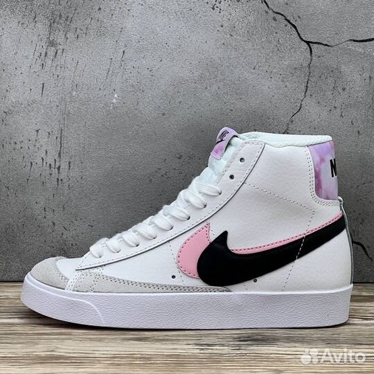 Кроссовки женские Nike Blazer Mid 77