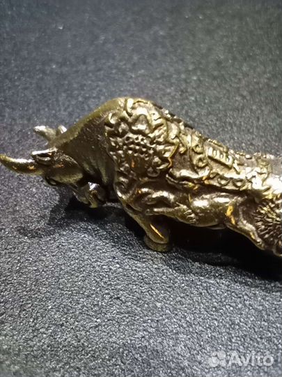 Фигурка Быка