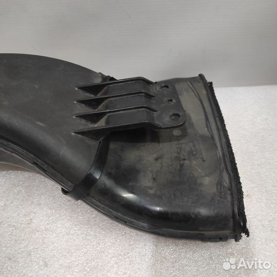 Воздухозаборник Mitsubishi Citroen Peugeot 2.2 HDi