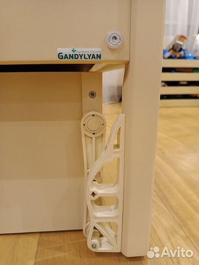 Кроватка с маятником Гандылян+матрас+муз.мобиль