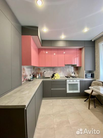 Угловые, прямые кухни на заказ в Омске