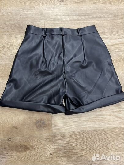 Шорты из эко кожи