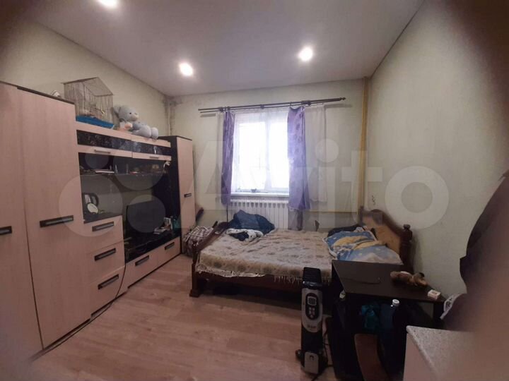 Комната 15 м² в 4-к., 1/2 эт.