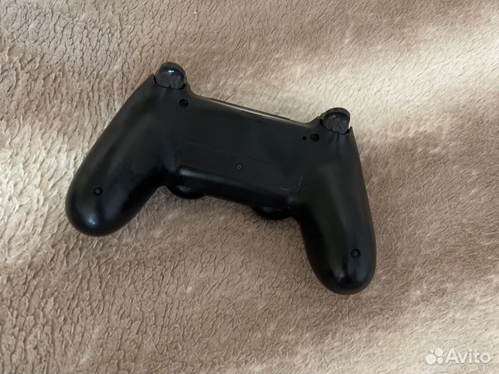 Sony PS4 (геймпад)