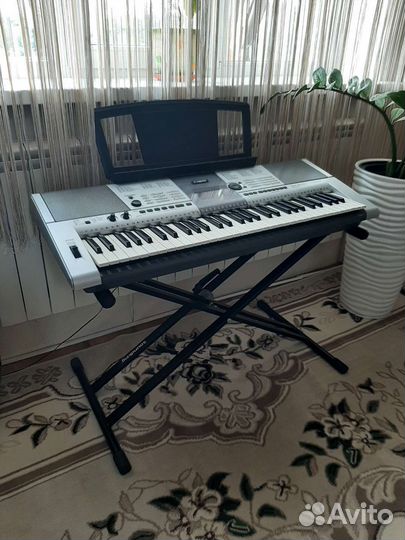 Синтезатор yamaha PSR-E403