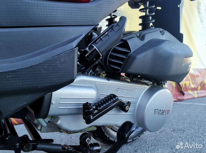 Скутер X-motors naked PRO