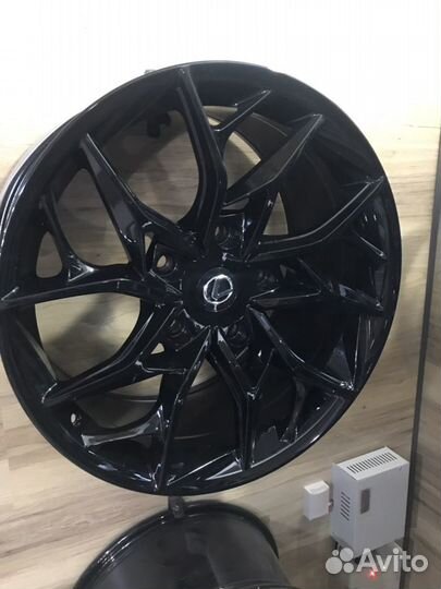 Диски Lexus R20