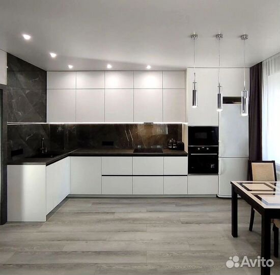 Кухня угловая на заказ.мдф фасады