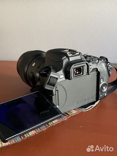 Canon eos 200d + объектив Sigma 35mm 1.4