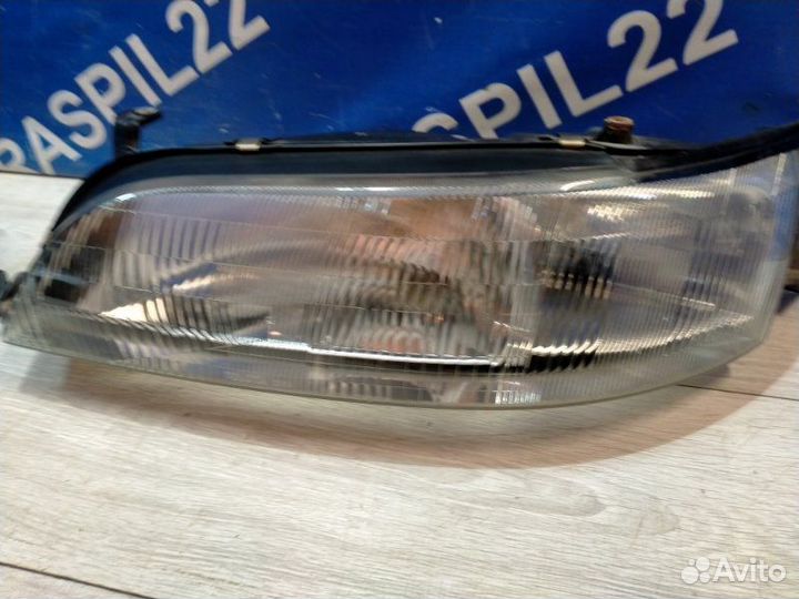 Фары комплект Toyota Mark Ii GX90 1GFE 1996.03