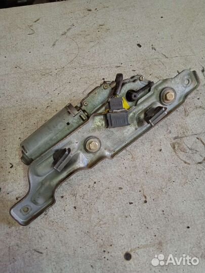 Моторчик заднего дворника Volkswagen Golf 3