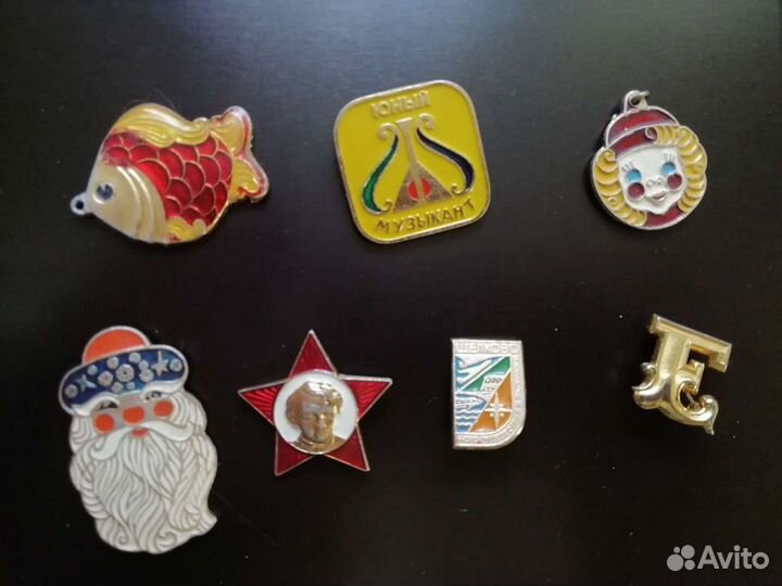 Открытки и значки СССР