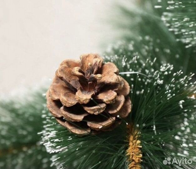 Ёлка искусственная со снегом и шишками