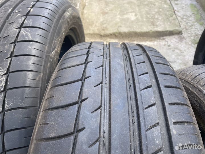 Triangle Sports TH201 215/55 R16 40B