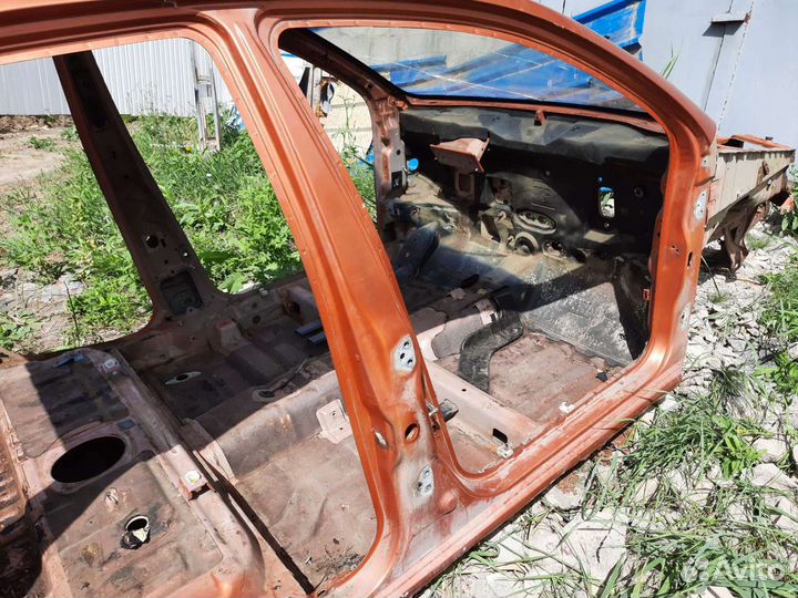 Средняя стойка кузова Chevrolet Aveo T250 седан