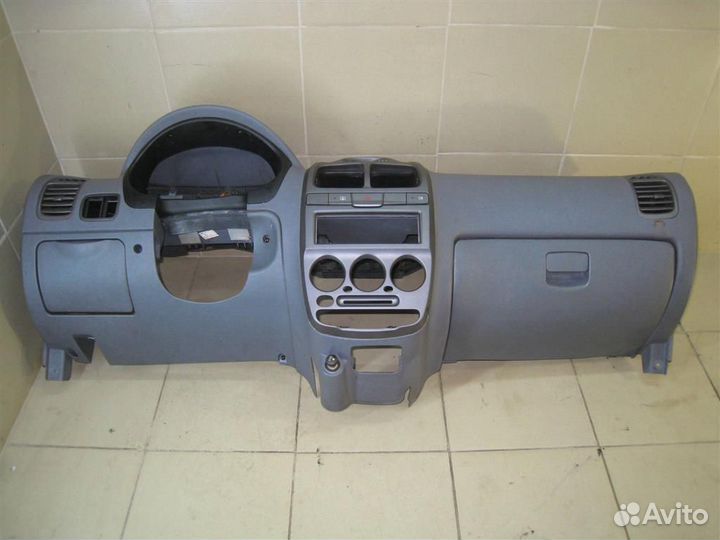 Торпедо Hyundai Accent (LC) 2000