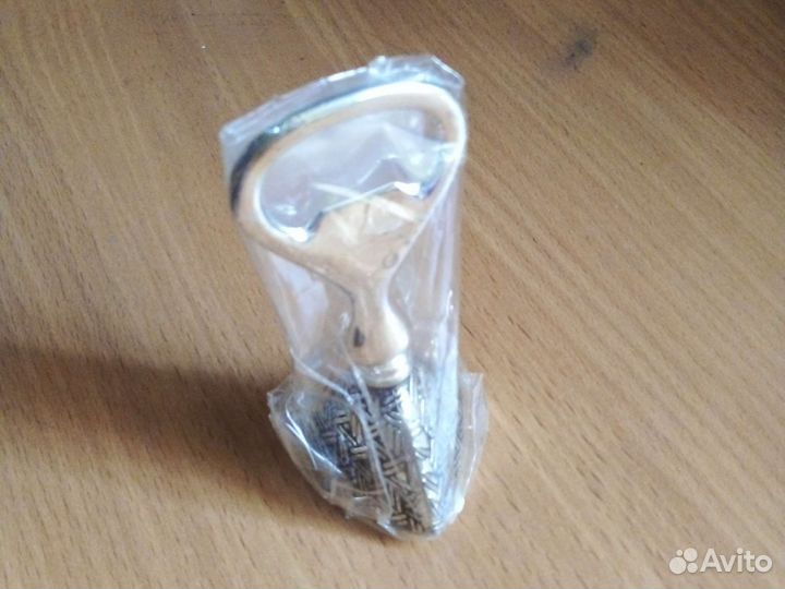 Металлическая открывалка