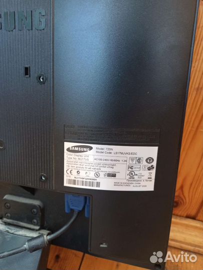 Монитор Samsung