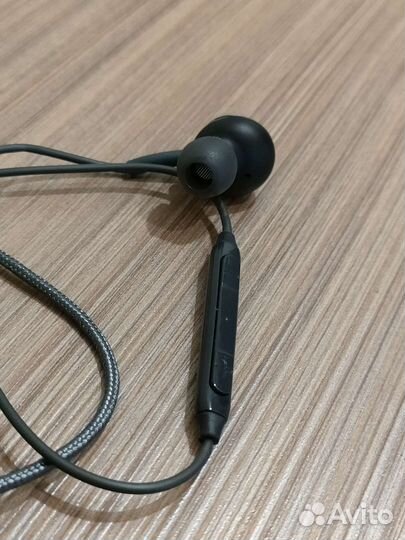 Наушники вкладыши