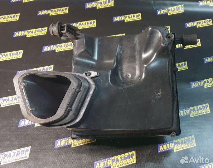 Корпус воздушного фильтра Opel Astra J