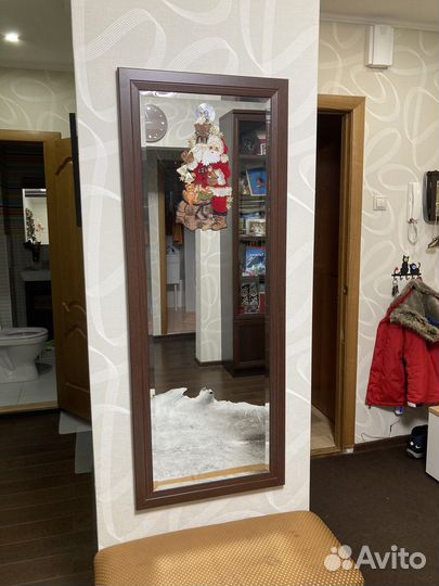 Тумба для обуви и два зеркала