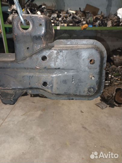 Передняя балка Suzuki Grand Vitara 2 1997-2005