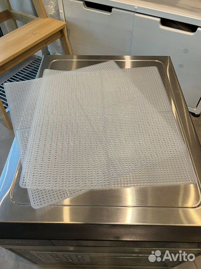 Сушилка для овощей и фруктов Pullman PL-1101