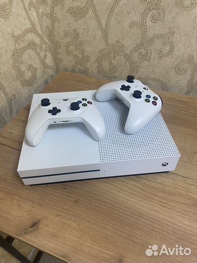Xbox One S
