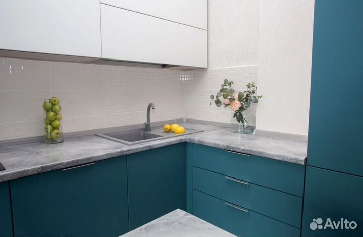 Кухонный гарнитур с островом