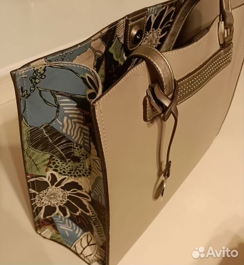 Сумки кожаные женские брендовые