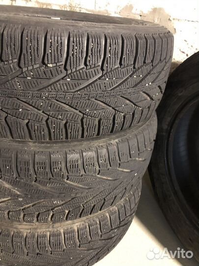 Nokian Tyres Hakkapeliitta R2 SUV 235/60 R18 107R