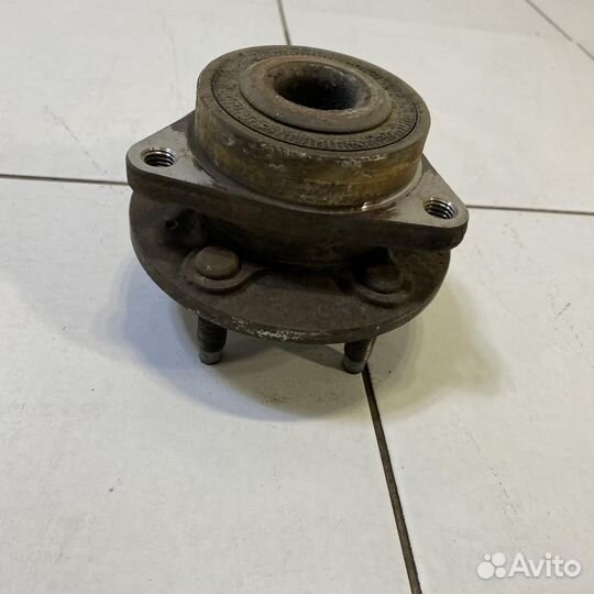 Ступица передняя Chevrolet Cruze J300