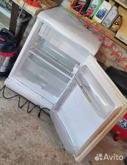 Холодильник маленький