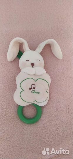 Музыкальная игрушка-потягушка Chicco