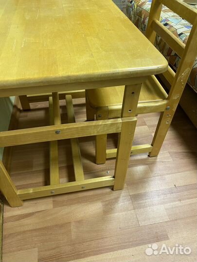 Мебель для ребенка (стол и стул)