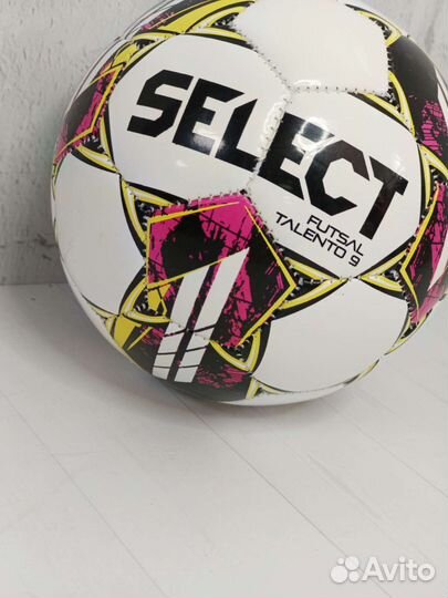 Футбольный мяч