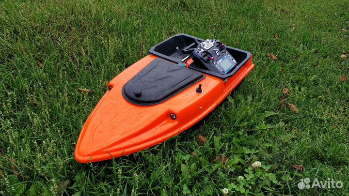 Прикормочный кораблик