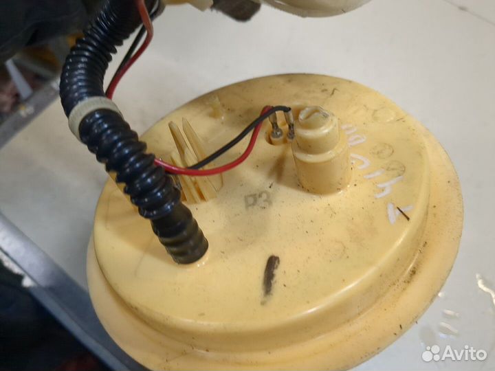 Насос топливный электрический BMW 5 F10, 2010