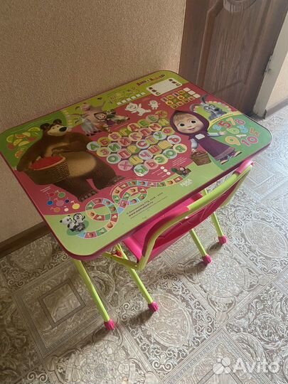 Детский стол и стул 